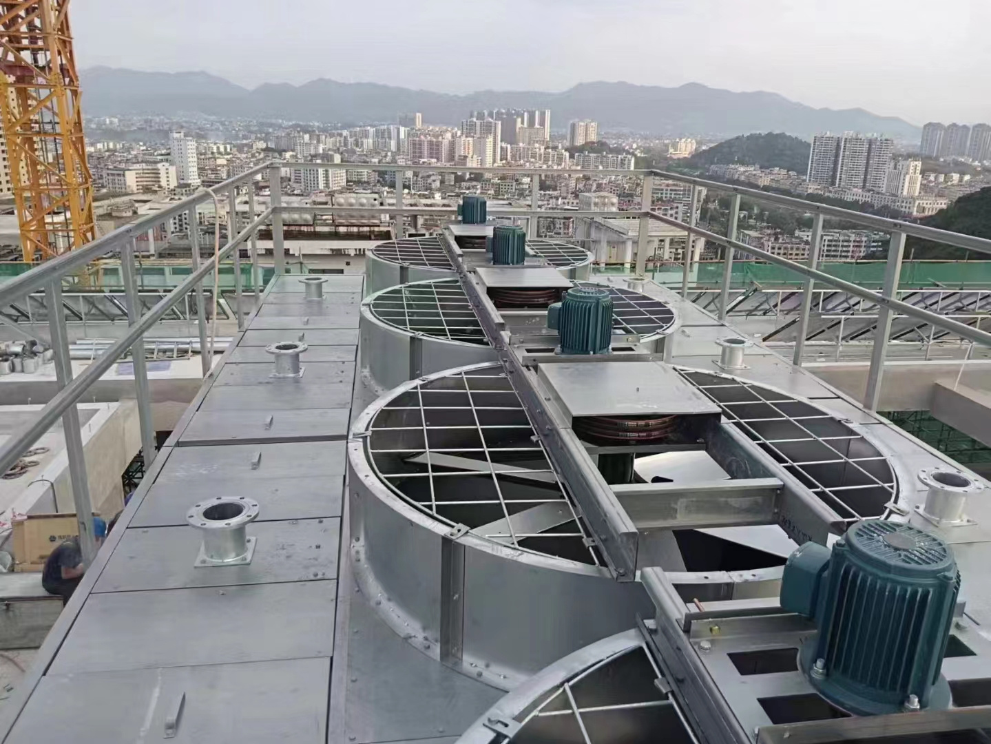 冷卻塔中安裝什么樣的風筒*為適宜？,冷卻塔安裝流程